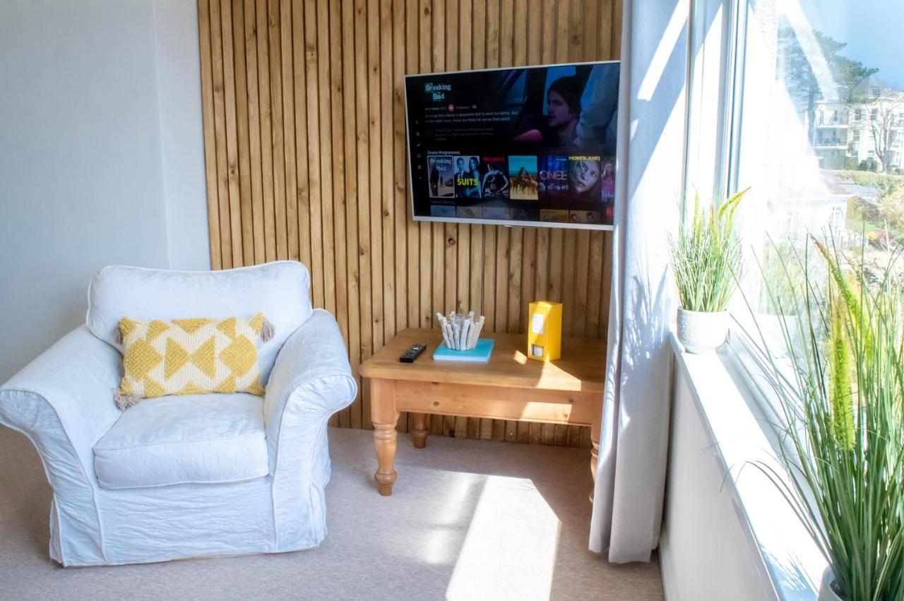 Bed& Boujee With Sea Views Lejlighed Torquay Eksteriør billede